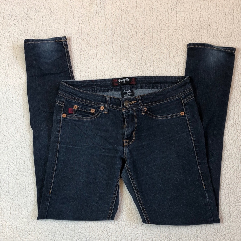 Fragile Blue Jeans Skinny Leg Size 7